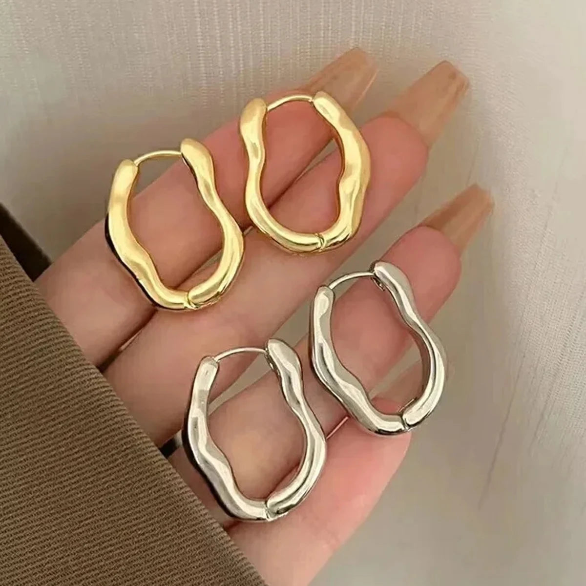 Irregular Geometric Earrings for Women – Trendy Personalized Hoop Earrings, Simple and Elegant Fashion Jewelry